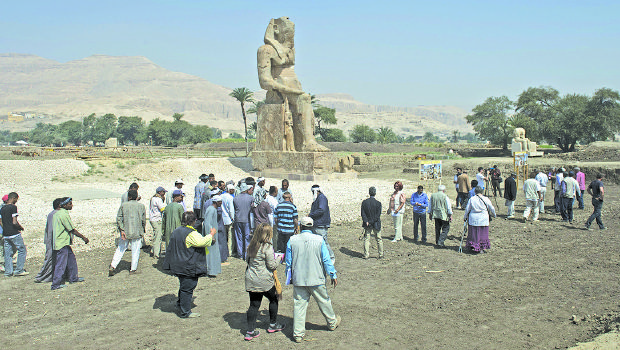 رفع رسوم  تأشيرة دخول مصر الى 25 دولار